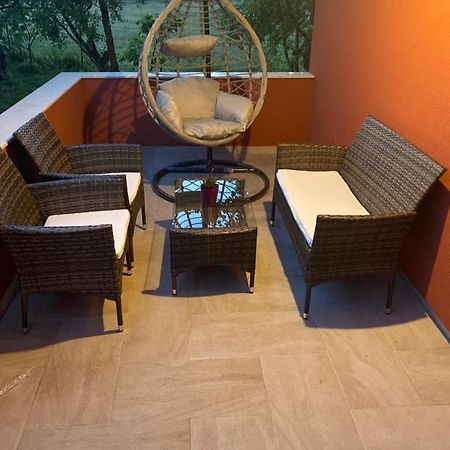 Apartman 02 บาร์ ภายนอก รูปภาพ